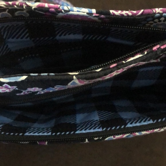 Vera Bradley Shoulder Bad Seven Pockets - Picture 4 of 7